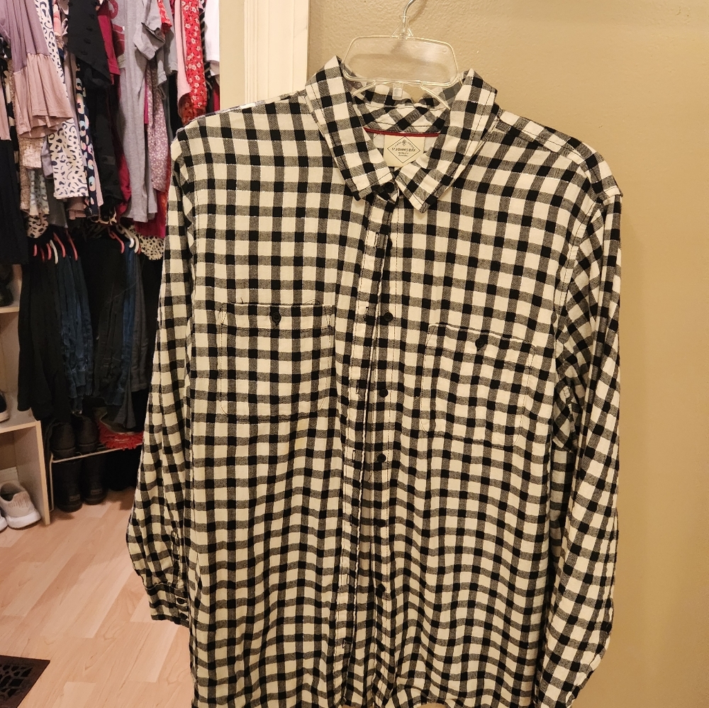 Plaid top with silver in the lines